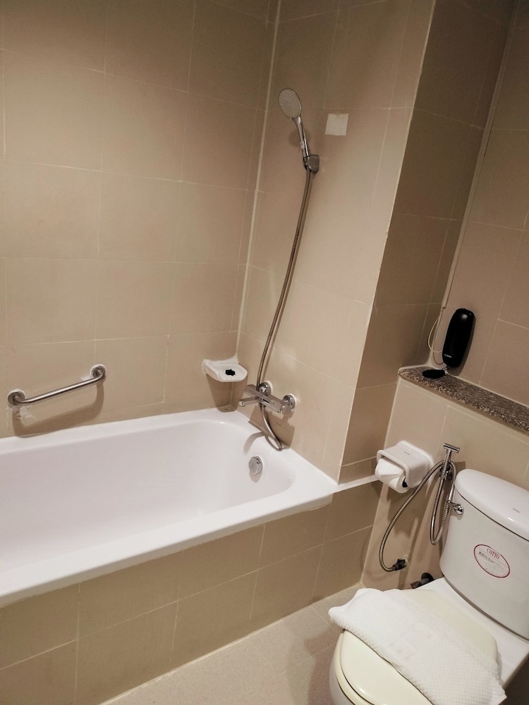 Grand Deluxe Room - Photo 6