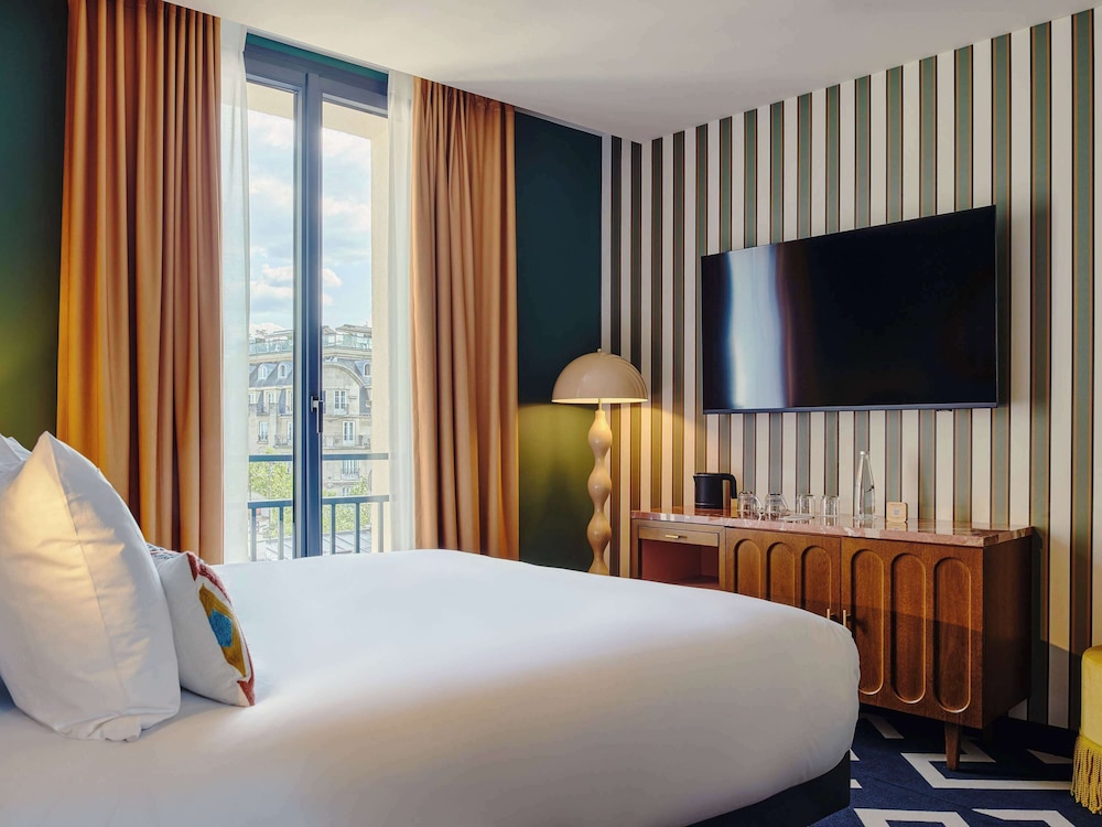 Classic Room, 1 Queen Bed thumbnail 5