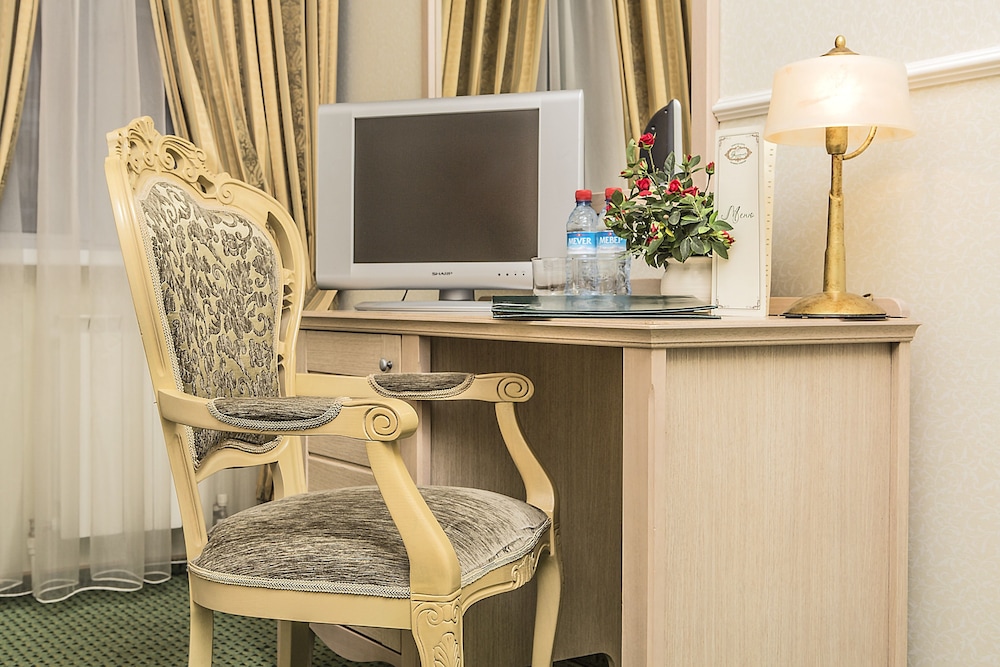 Standard Double or Twin Room photo 2