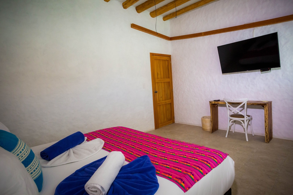 Standard Double Room - Photo 5