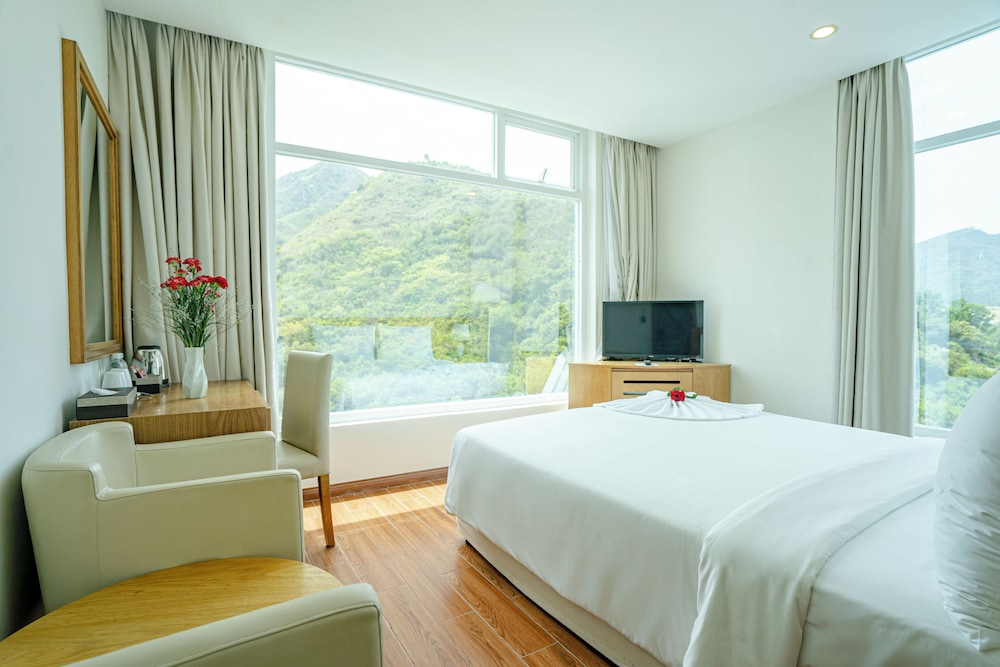 Standard Double Room, Mountain View