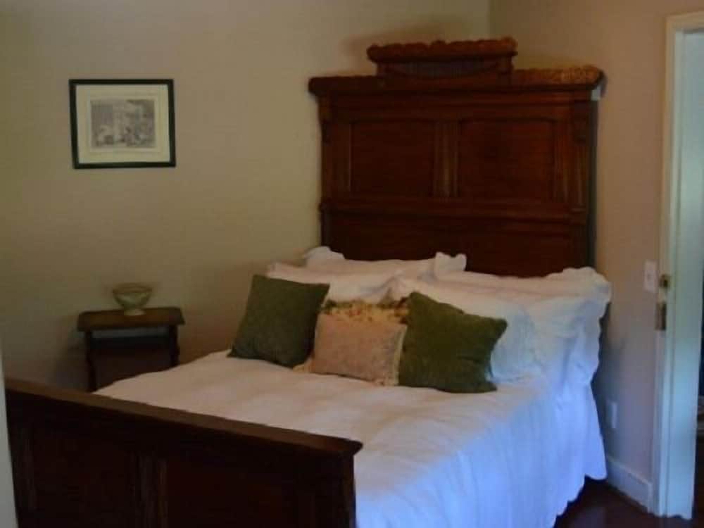 Suite, Ensuite (The Edelweiss Suite) photo 1