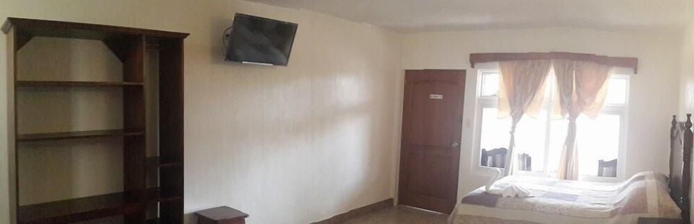 Double Room, 2 Queen Beds photo 3