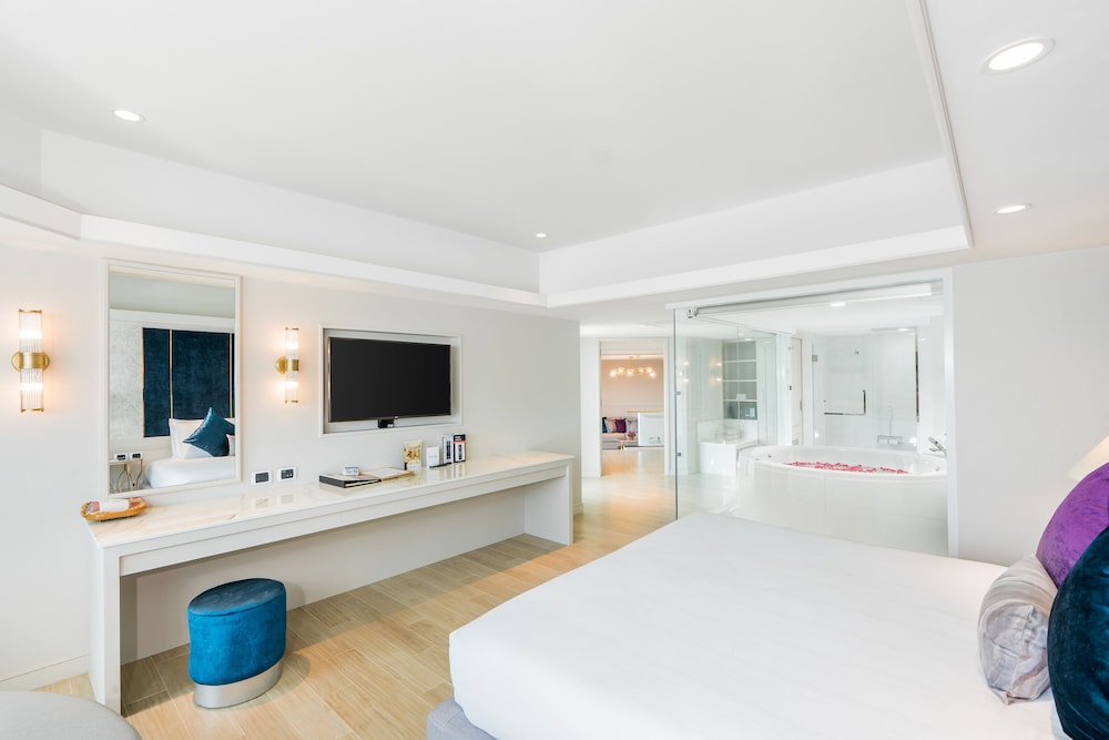 Theme Suite Two Bedrooms Thai Modern - Photo 3