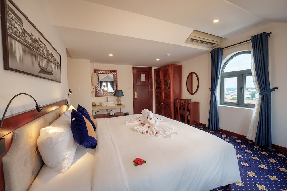 Attic Junior Suites Double Room - Photo 21