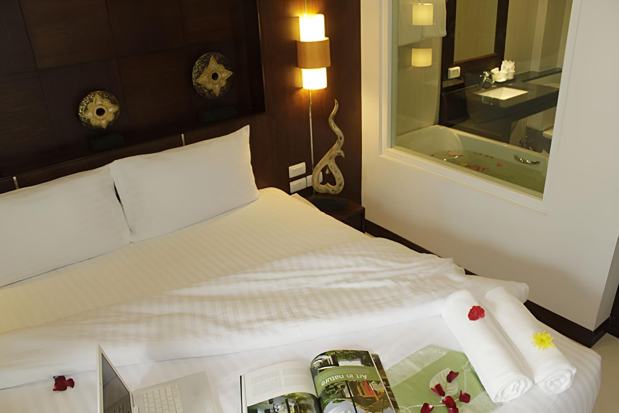 Deluxe Double or Twin Room photo 2