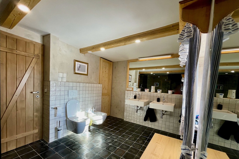 Villa photo 3