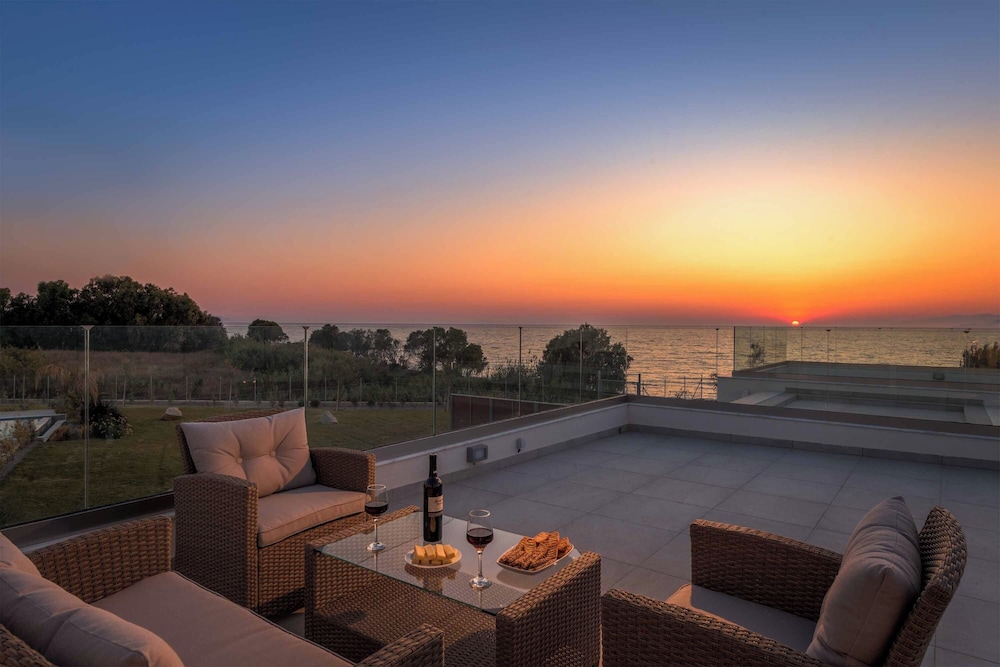 Villa (2 Bedrooms)