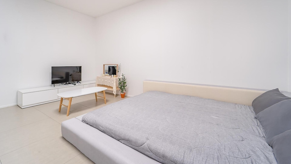Basic Room, 1 Bedroom (401 Ho (Netflix))