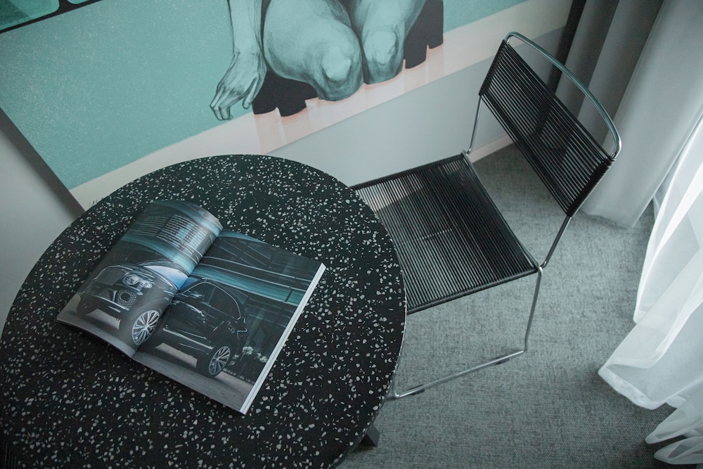 Design Room - Photo 15