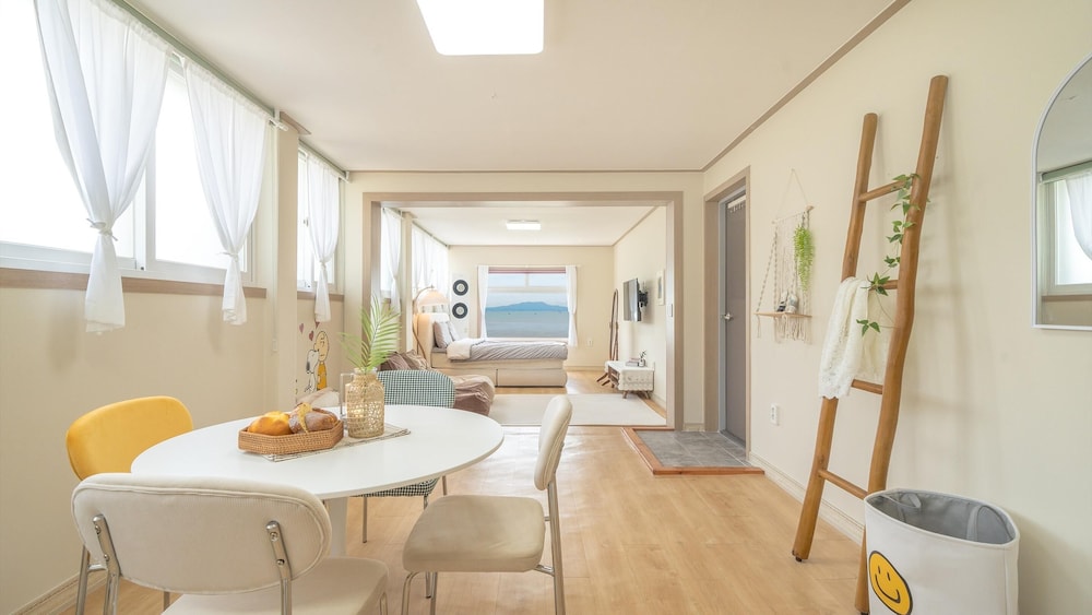 Basic Room, 1 Bedroom (Room 302) - Photo 6