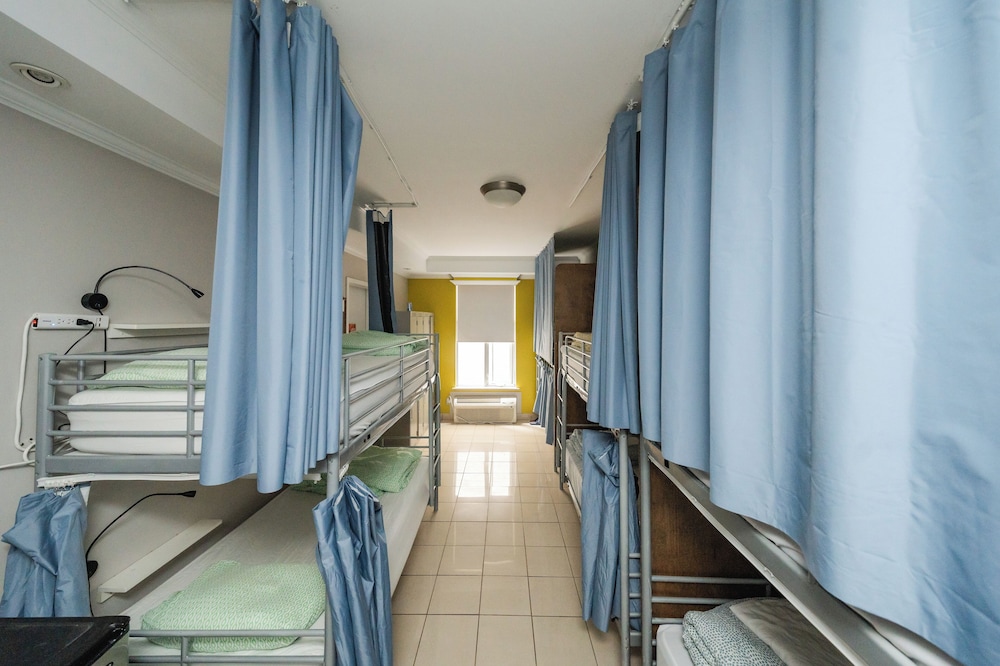 Private 8-Bed Dorm