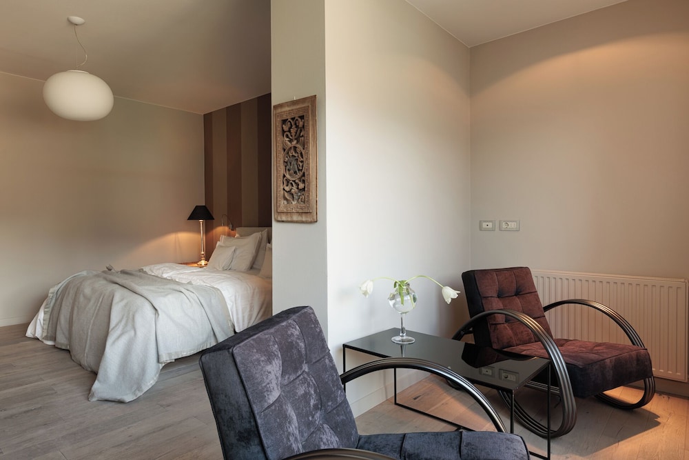 Single Room photo 3