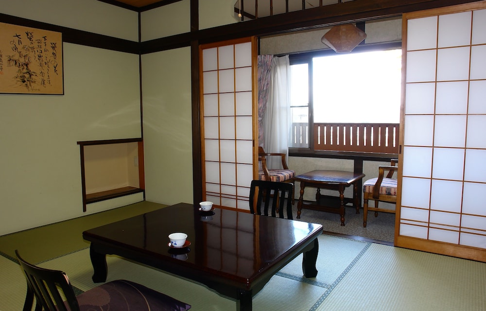 Standard Japanese-Style Room - Photo 5