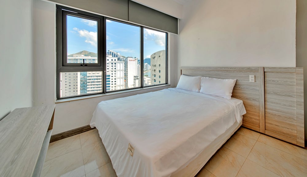 Family Condo, Partial Sea View