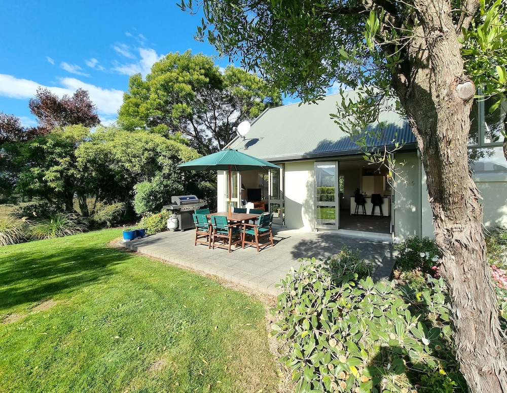 Manor Villa photo 3