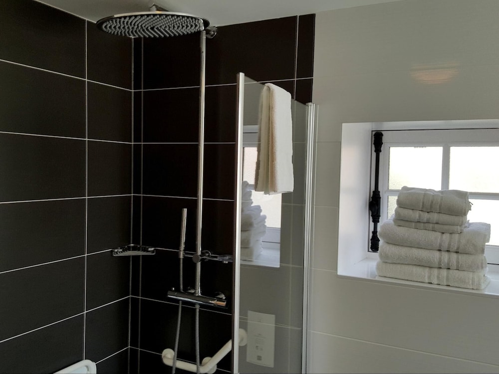 Superior Double Room - Photo 4
