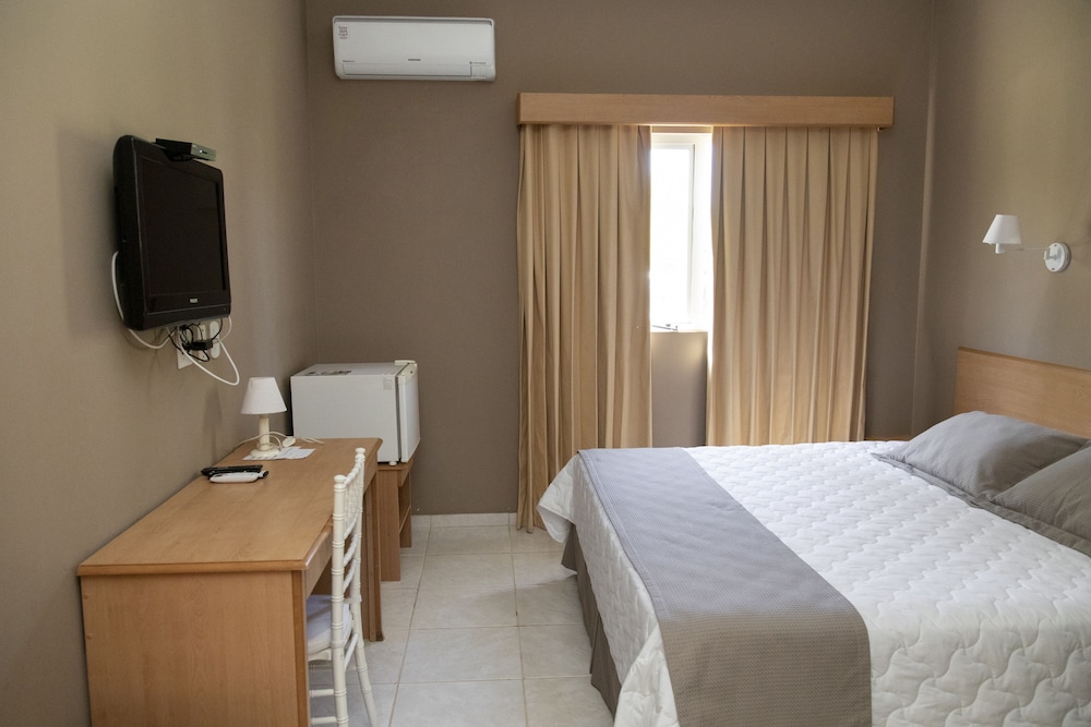 Superior Double or Twin Room, Pool View - Photo 1