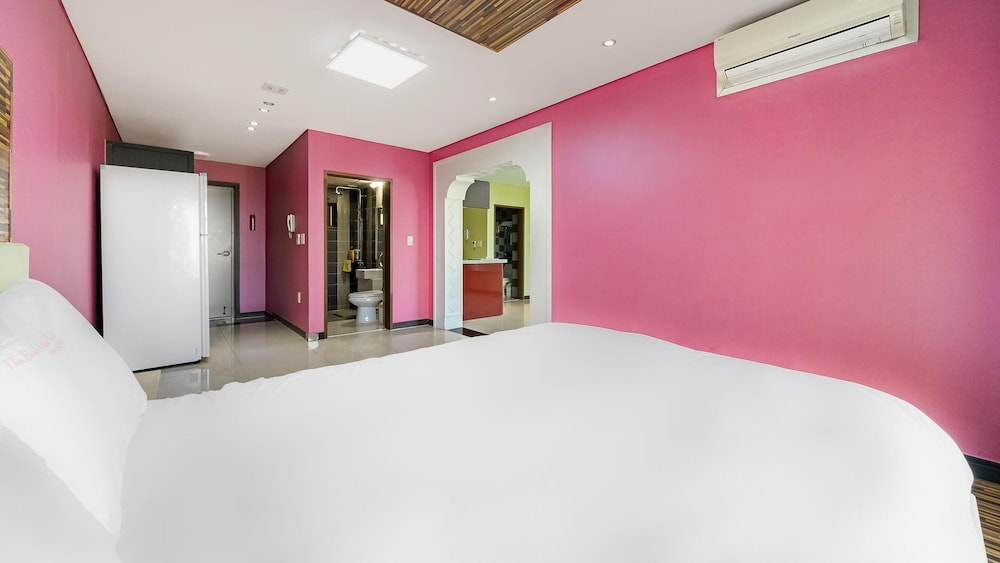 Basic Room, 1 Bedroom (Room 301) - Photo 6