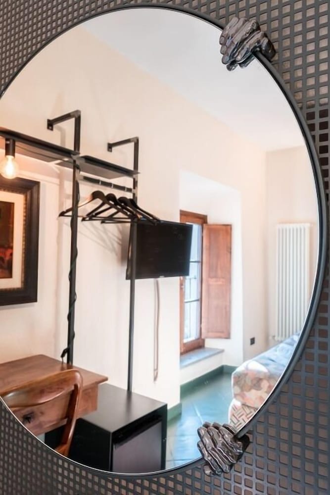 Superior Double or Twin Room - Photo 12
