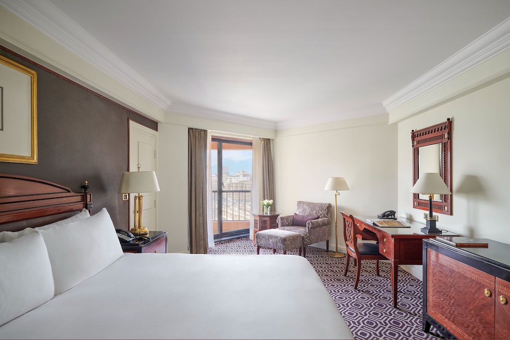 Classic Room, 1 King Bed, City View - Photo 3