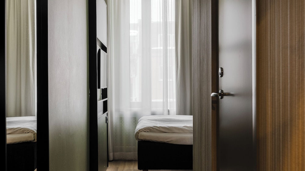 Comfort Twin Room - Photo 3
