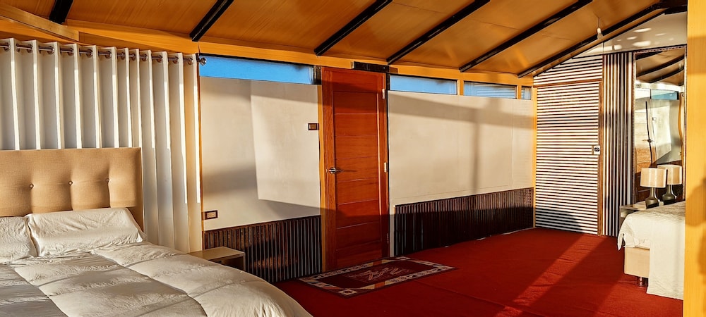 Deluxe Cabin, Non Smoking, Lake View photo 3