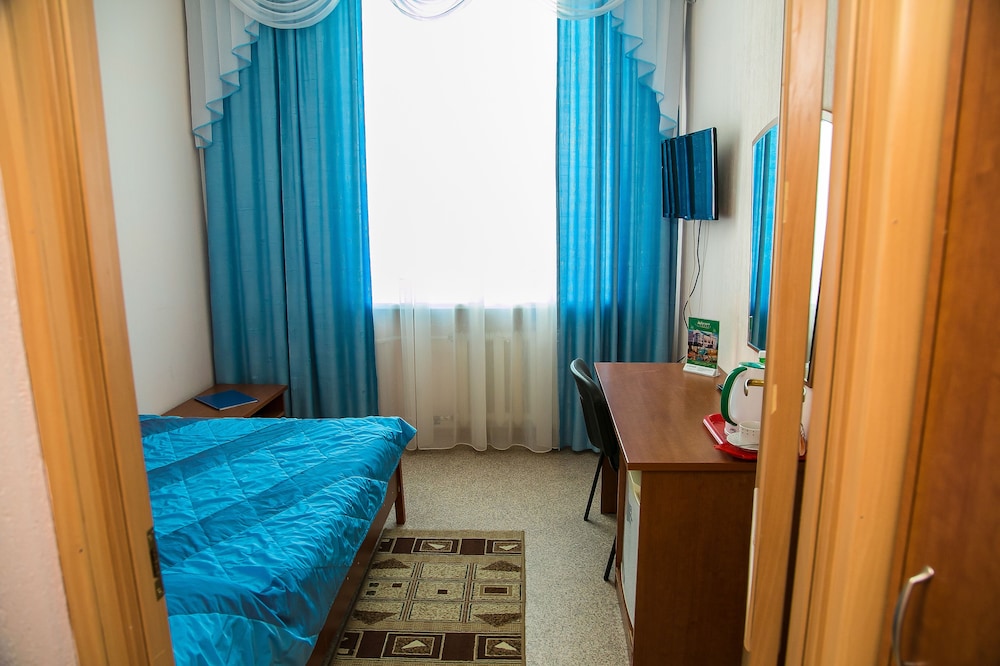 Economy Double Room photo 2