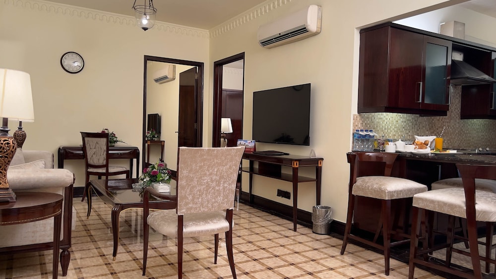 Junior Suite, 2 Bedrooms photo 3
