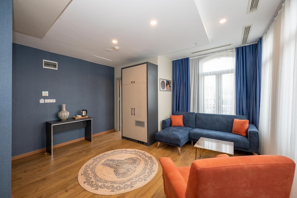 Terrace Suite With Jacuzzi photo 2
