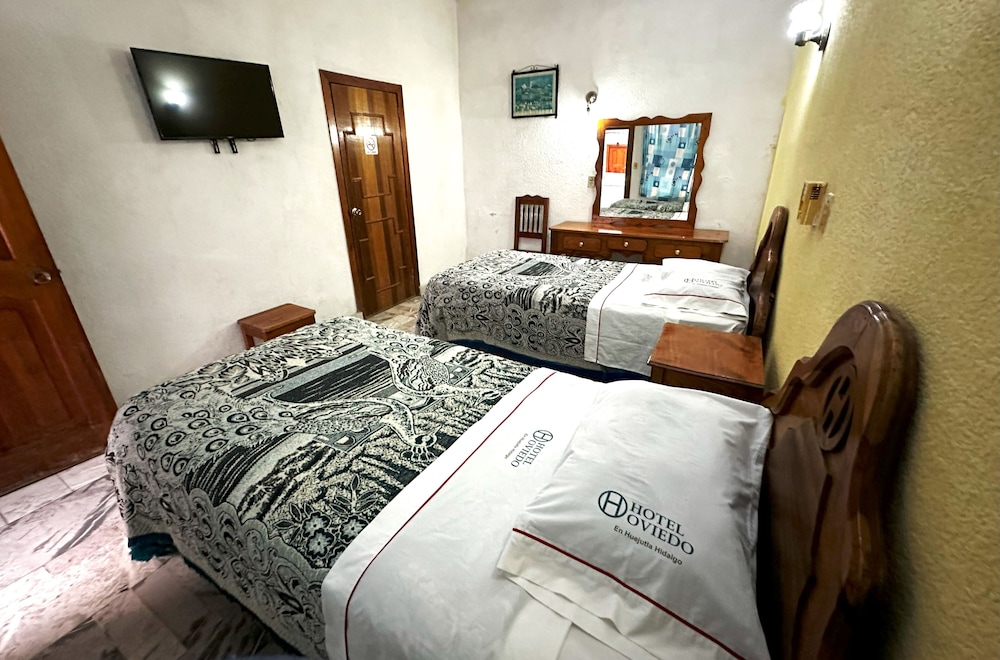 Basic Twin Room, 2 Twin Beds photo 1