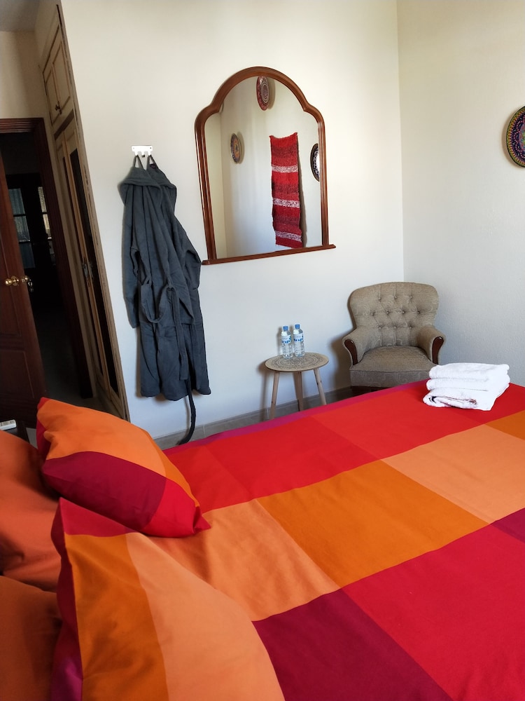 Basic Double Room, 1 Queen Bed, Non Smoking, Ensuite (Alpujarra) photo 2