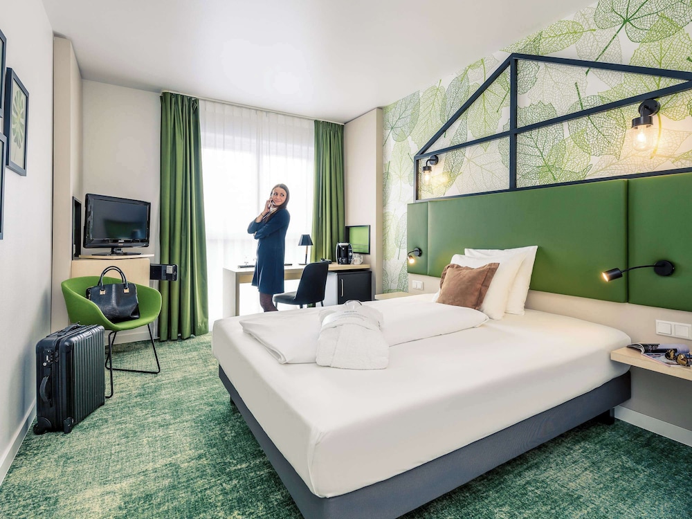 Privilege, Standard Room, 1 Queen Bed - Photo 3
