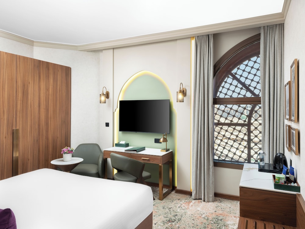 Superior Suite Haram View - Photo 5