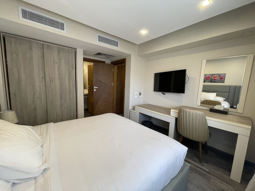 Family Studio King Apartment thumbnail 6