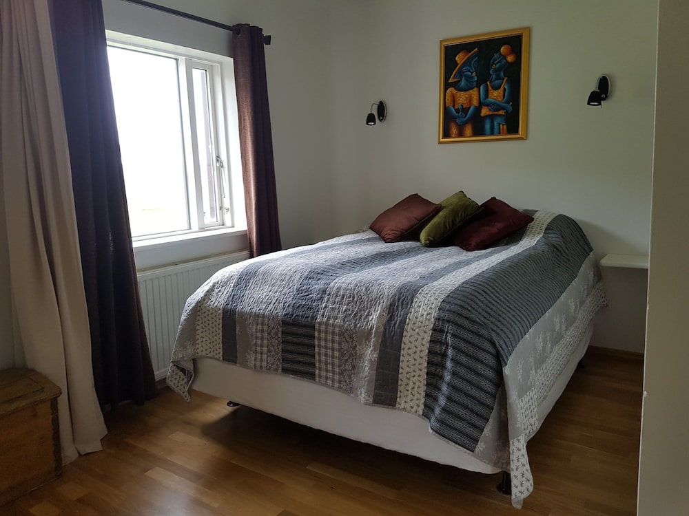 Studio, 1 King Bed, Non Smoking photo 1