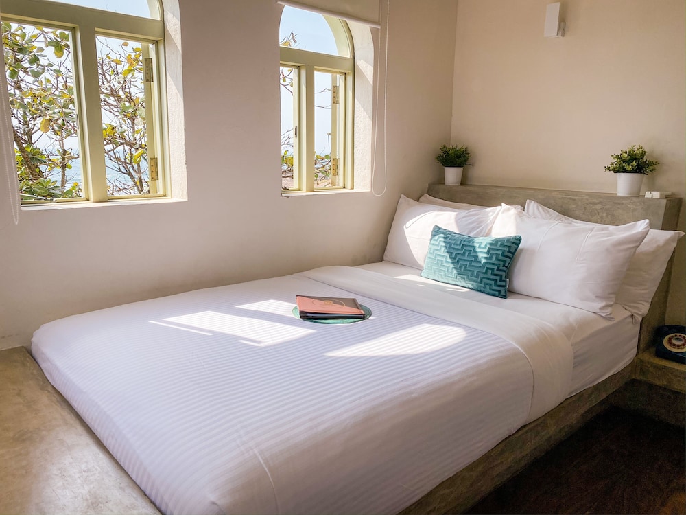 Design Single Room, Ocean View, Tower photo 3