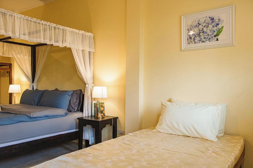 Classic Double Room - Photo 11