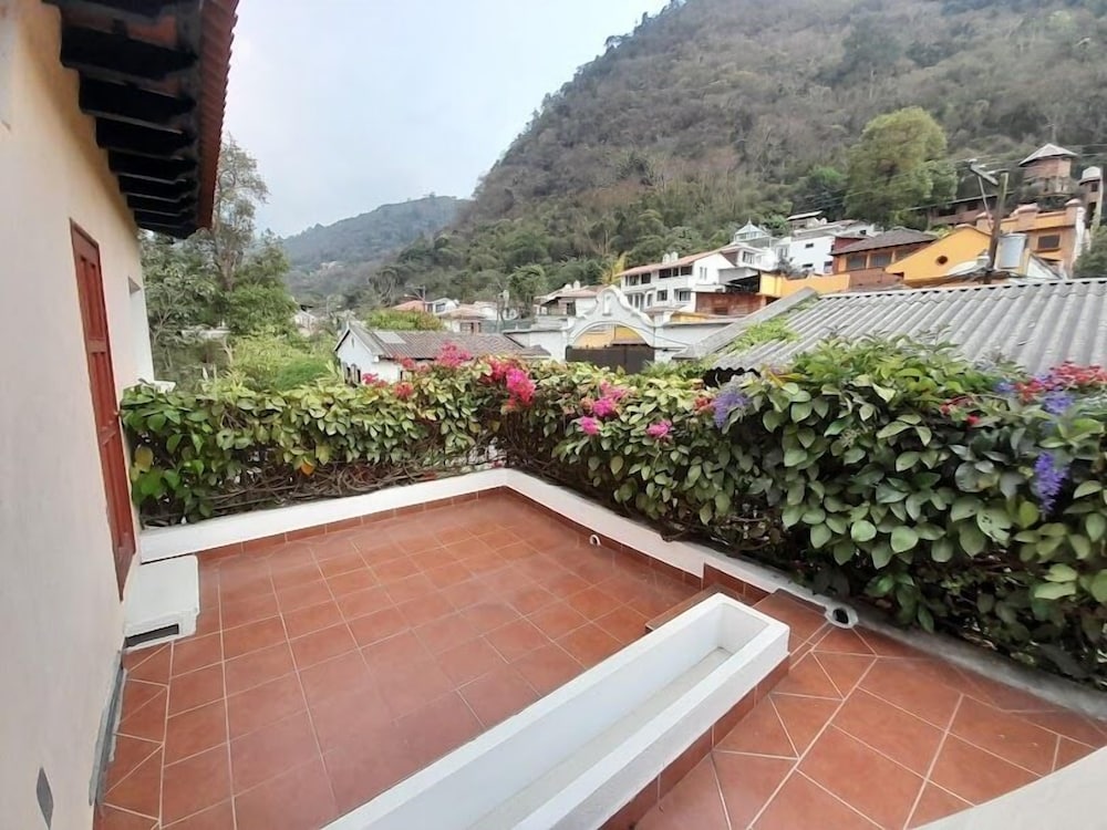 Deluxe Double Room, Balcony, Mountain View photo 3