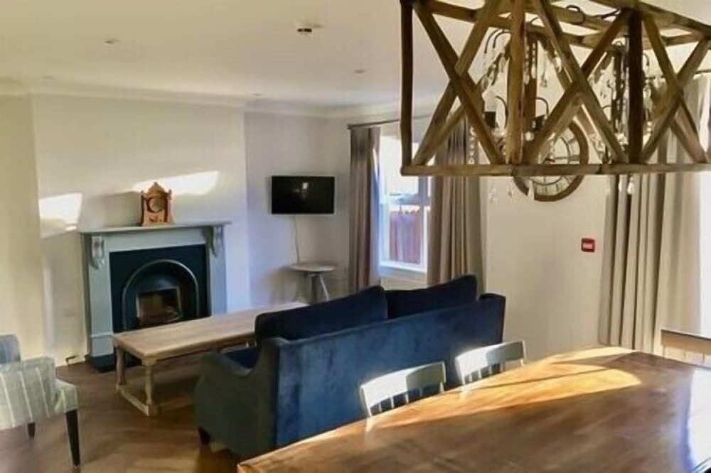 Apartment, 3 Bedrooms photo 2