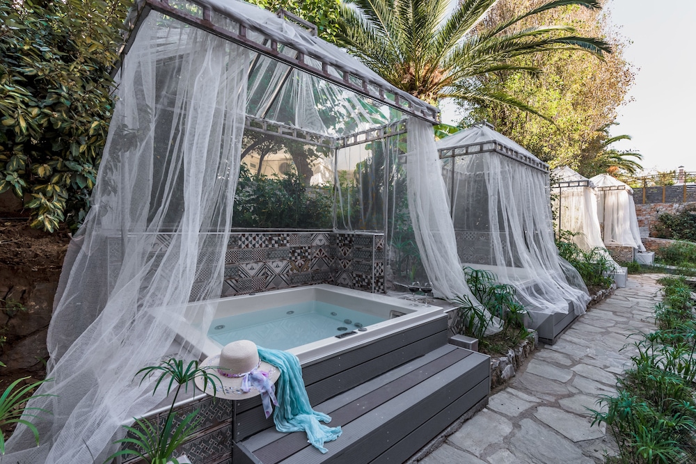 Comfort Double Room, Hot Tub, Garden View