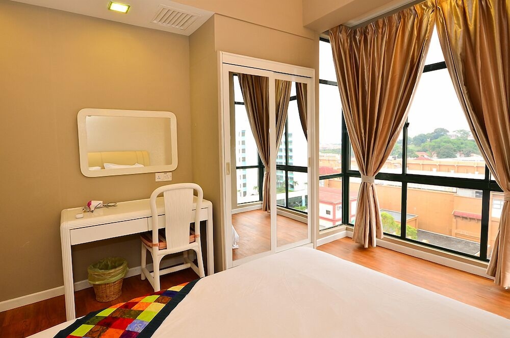Deluxe Apartment, 2 Bedrooms, Non Smoking, City View photo 2