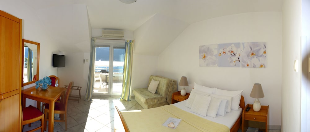 Studio, Balcony, Sea View photo 1