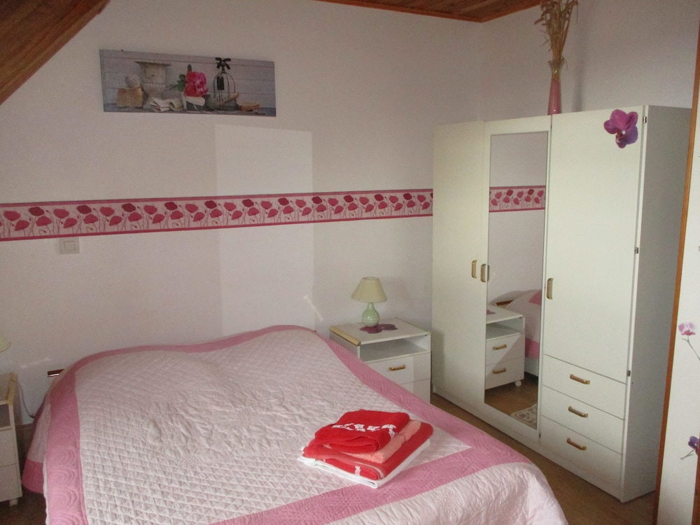 Double Room (Rose) photo 1