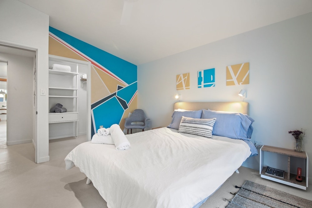 House, 2 Bedrooms photo 3