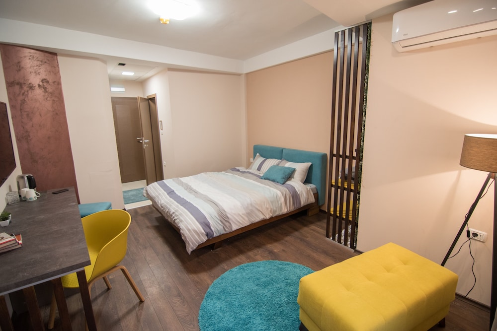 Deluxe Double Room - Photo 1