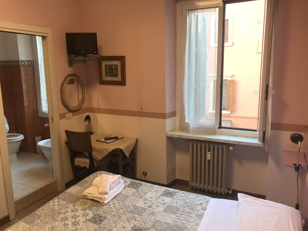 Double Room Single Use, Non Smoking