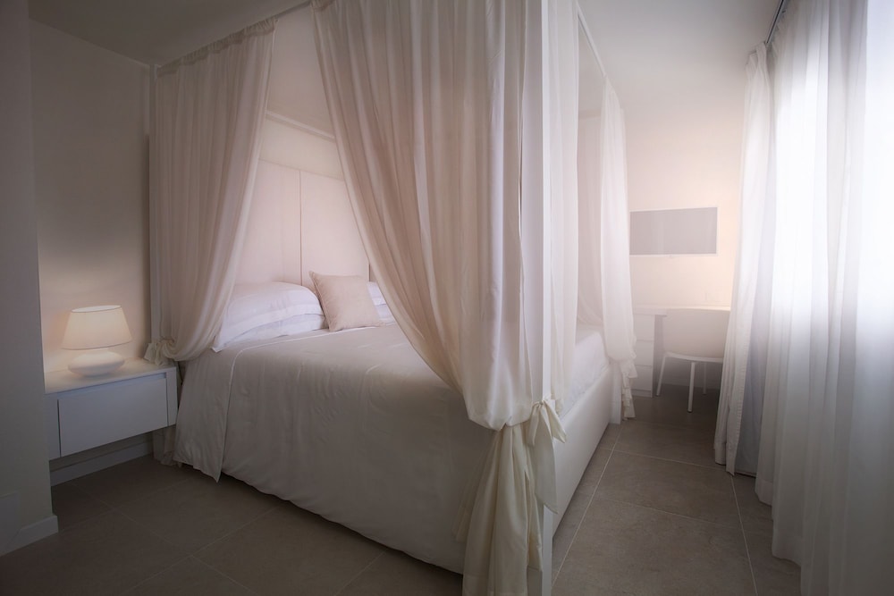 Deluxe Suite, Sea View