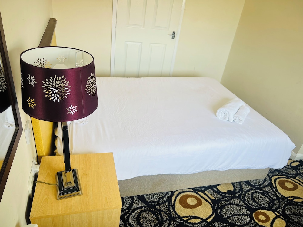 Double Room - Photo 5