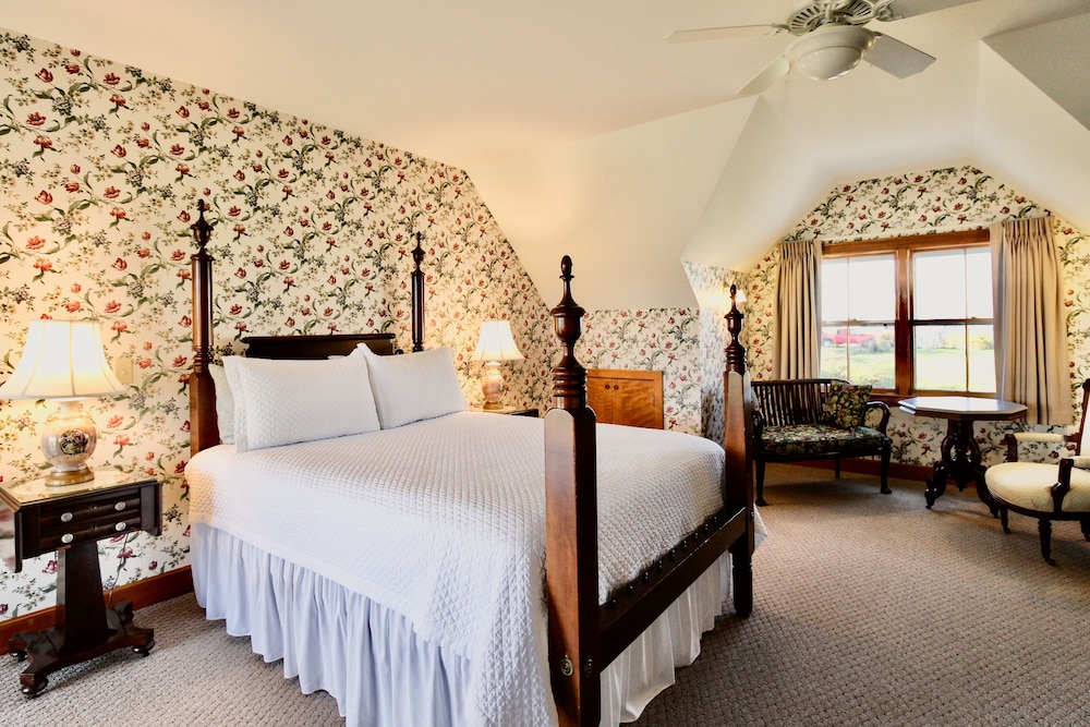 Room, 1 Queen Bed, Non Smoking, Garden View